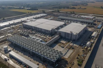 Microsoft Transforms Foxconn’s Empty Wisconsin Buildings into World’s Largest AI Data Center